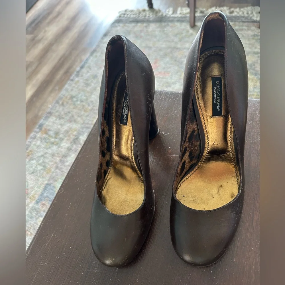 **** Dolce & Gabbana Size 40 VTG Brown Leather Heels - Picture 2 of 10